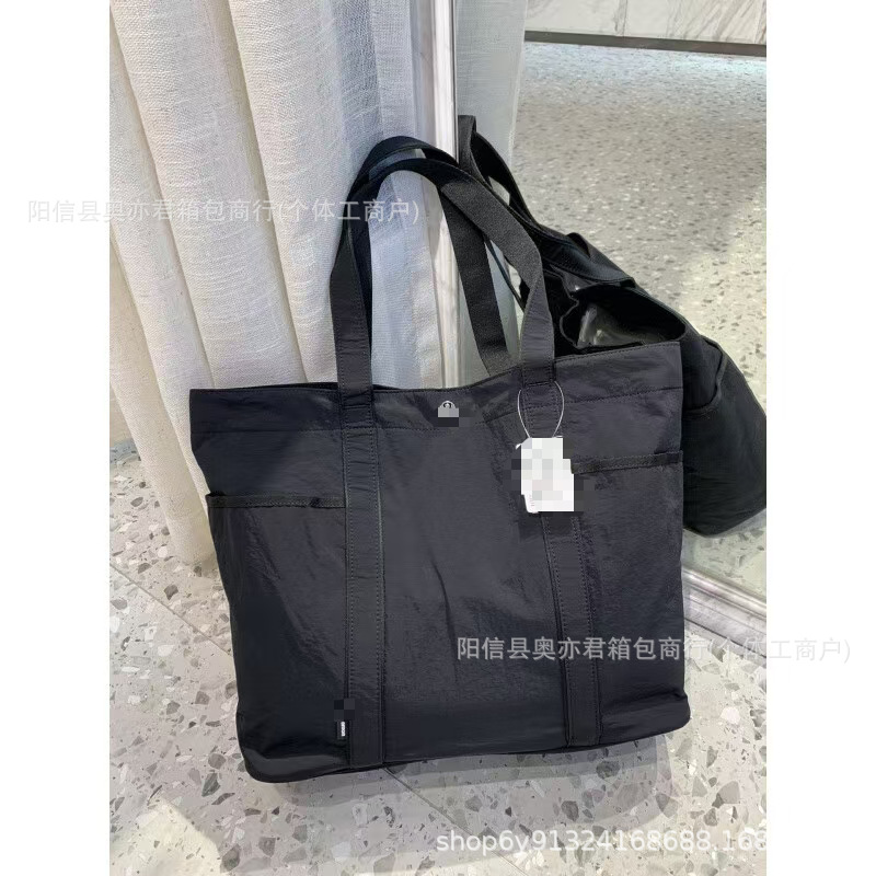 검은색