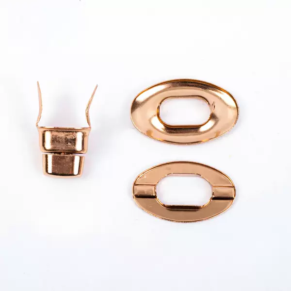 Manufacturer supplies luggage accessories: a set of three pieces of zinc-plated rotating hardware, including a lock and a gift box lock