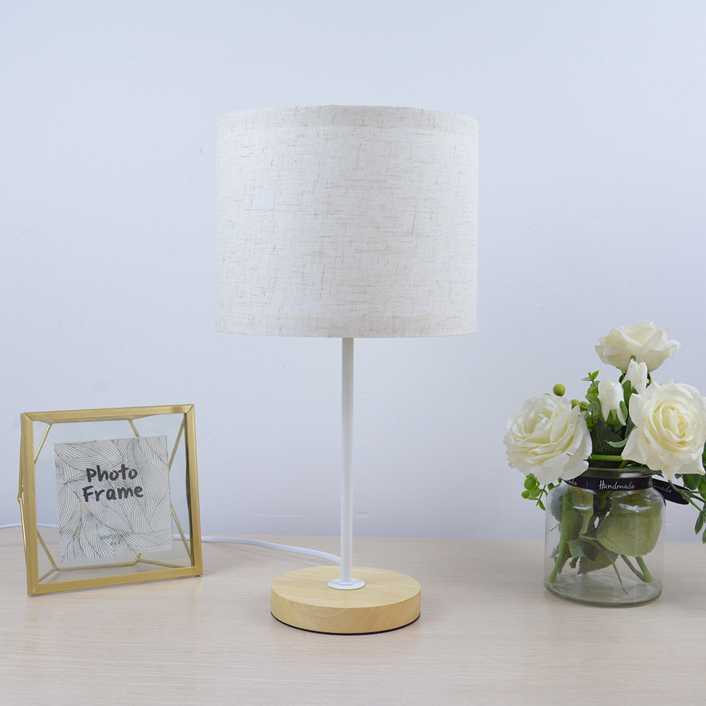 Estilo antiguo americano pantalla de tela lámpara de mesa Hotel estudio dormitorio mesita de noche lámpara nórdico ins estilo enfermería luz de la noche