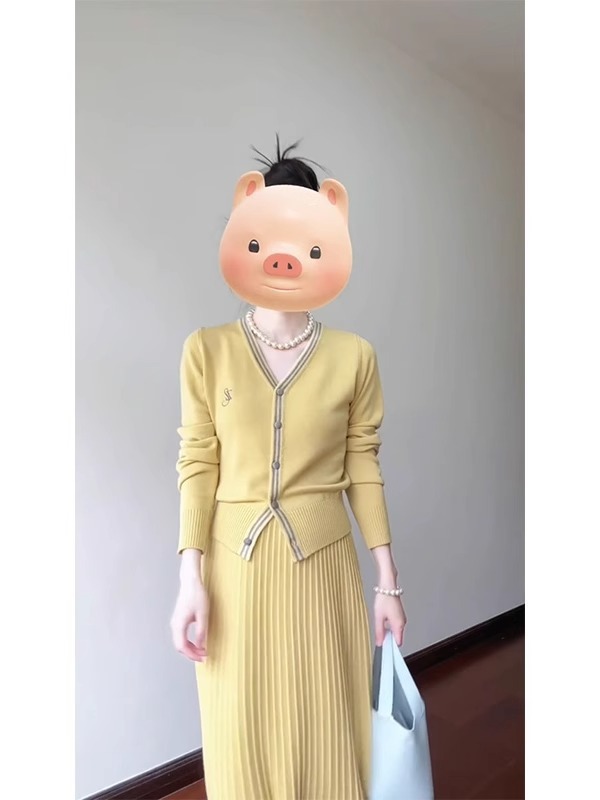 实价现货开春穿搭一整套超火春季千金感针织上衣搭配半身裙两件套|undefined