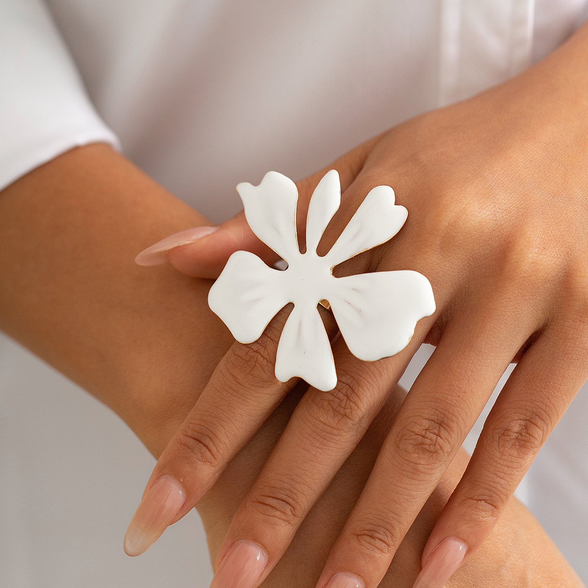 18g Weight Rings Classification Holiday, Party Occasion Iron Material Flower Pattern Women's Gender Enamel, Plating Design Exaggerated Style Exaggerated Flower Iron Enamel Plating Women's Rings 3