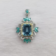 厂家批发925银镀白金镶嵌托帕石(天空蓝)彩宝天然水晶宝石吊坠女