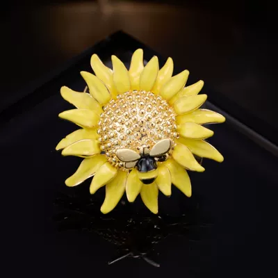 Yaxa sancaqları Fashion Accessory That Won Top - bee-sunflower-z-230