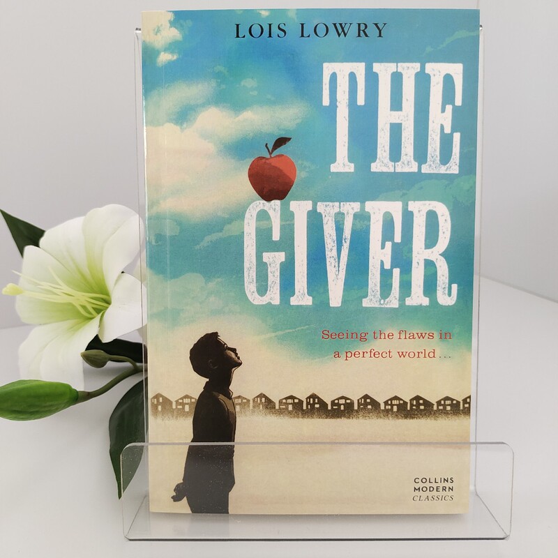 The Giver English Version the Giver/Lois Lowry Newbery Award Science Fiction Novel The Giver English Version the Giver/Lois Lowry Newbery Award Science Fiction Novel
