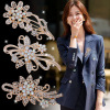 High-end demi-season brooch, universal protective underware, pin lapel pin, Korean style, simple and elegant design