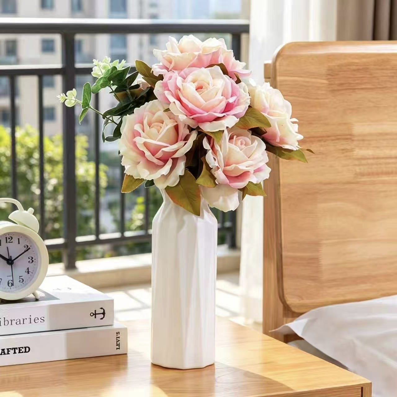 Simple Plastic Flower Vase for Home Use, Suitable for Dried Flowers and Fresh Flowers, Storage Container, Dining Table and Living Room Decoration, Round Mouth Flower Arrangement Vase