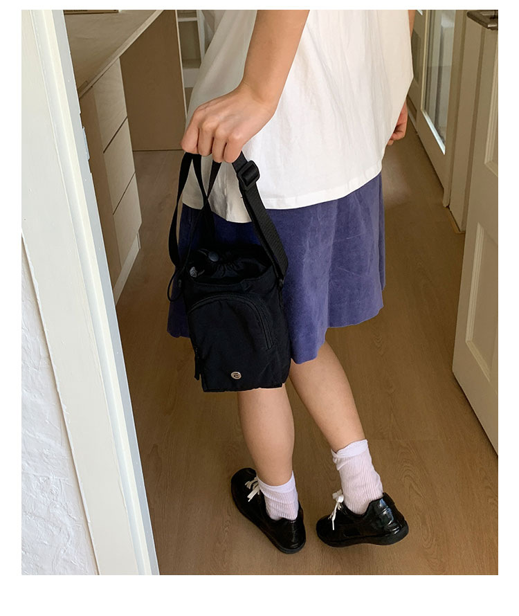 Outdoor portable casual mini single-shoulder bag, simple and versatile drawstring bucket bag, Korean style Instagram niche crossbody women's bag undefined