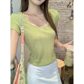 绿色纯欲甜美蕾丝修身显瘦T恤女夏季2025新款正肩短款短袖T恤上衣