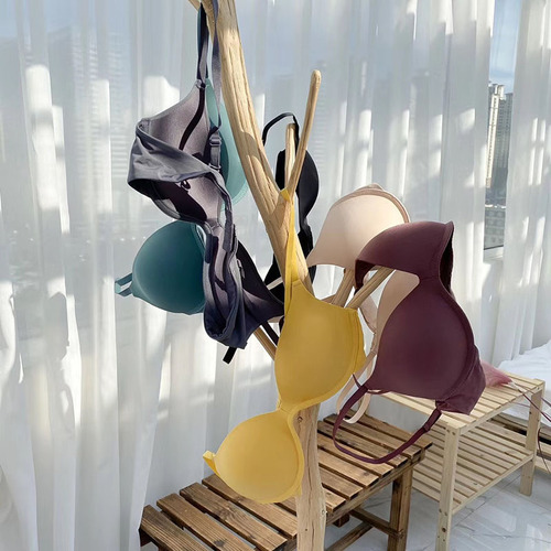 Japanese minimalist one-piece smooth surface thin cup large bust shows small bust underwear Kiyonoshita no underwire bra