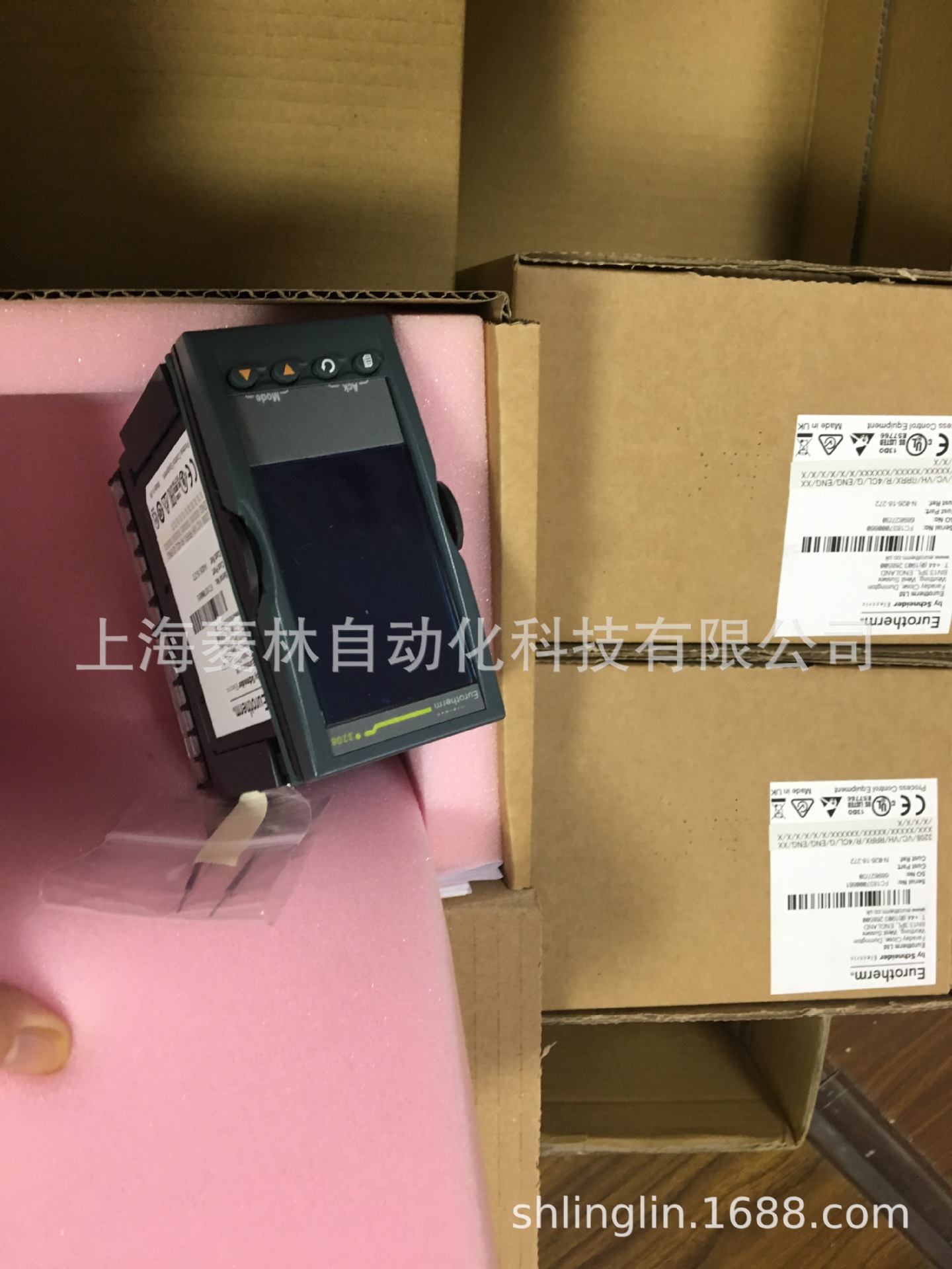 英国Eurotherm 2416/CC/VH/LH/RC/XX/RS/ENG/XXXXX/XXXXXX/Z/30/3