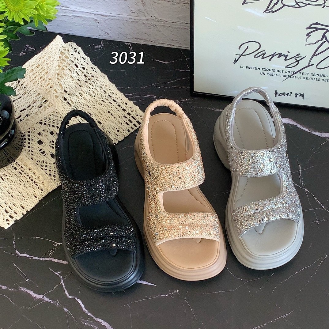 Giày sneaker nữ đế dày phong cách Pháp, tăng chiều cao, thoáng khí mùa hè — Màu đen