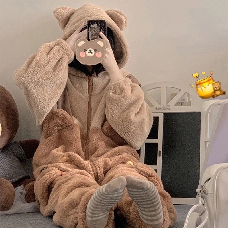 かわいいクマのコーラルベルベットワンピースパジャマ女性用 2025 新しい冬厚みのあるパジャマホーム服は屋外で着用できます|undefined