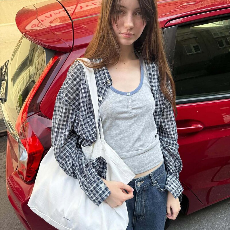 Now Available in Korea: Low Clas*Ic's New Summer Style Simple, Versatile, Loose, and Lazy-Style Plaid Long-Sleeve Shirt
