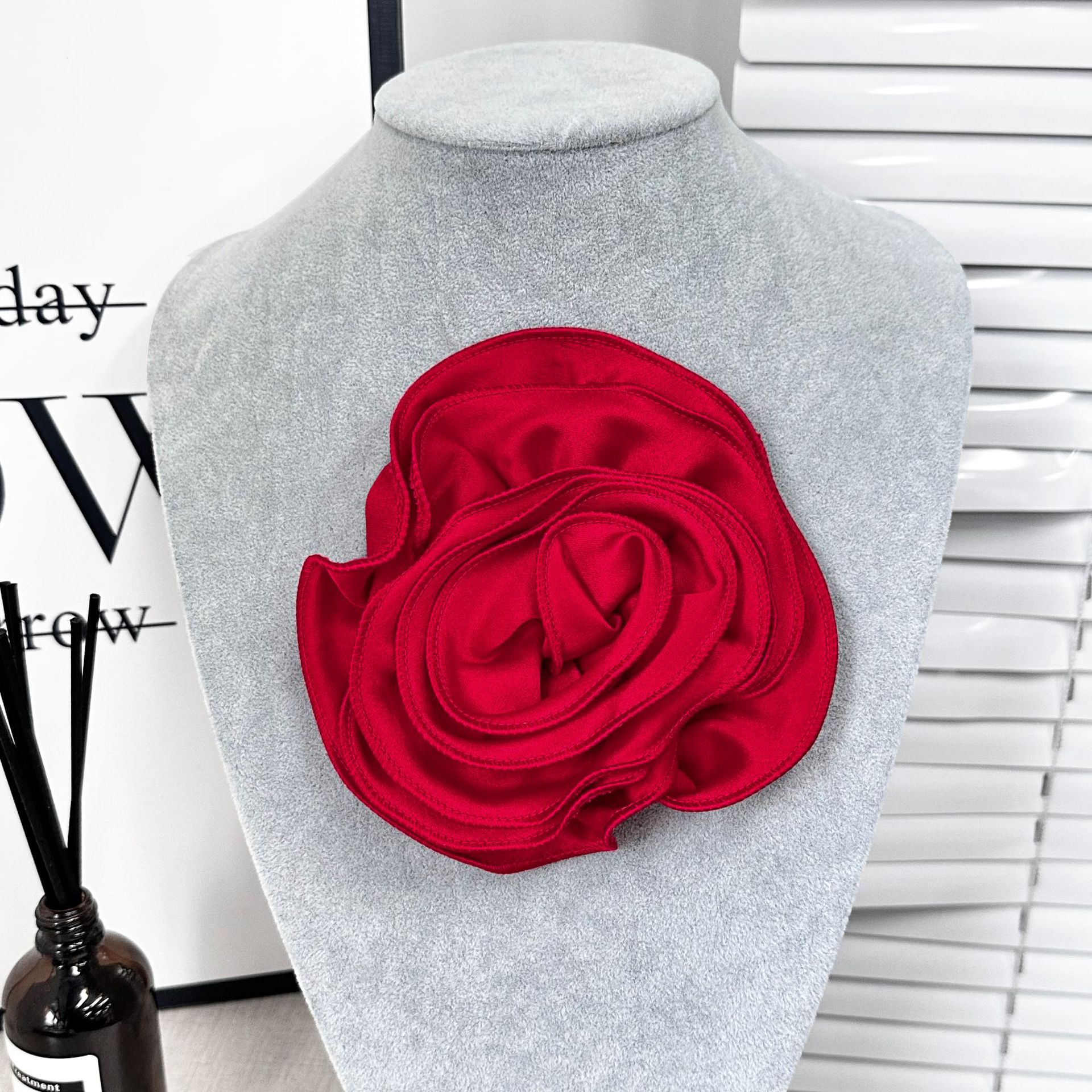 Flores hechas a mano irregulares crimpados accesorios de ropa transfronterizos calientes flores estereoscópicas zapatos sombreros bolsos accesorios de vestido
