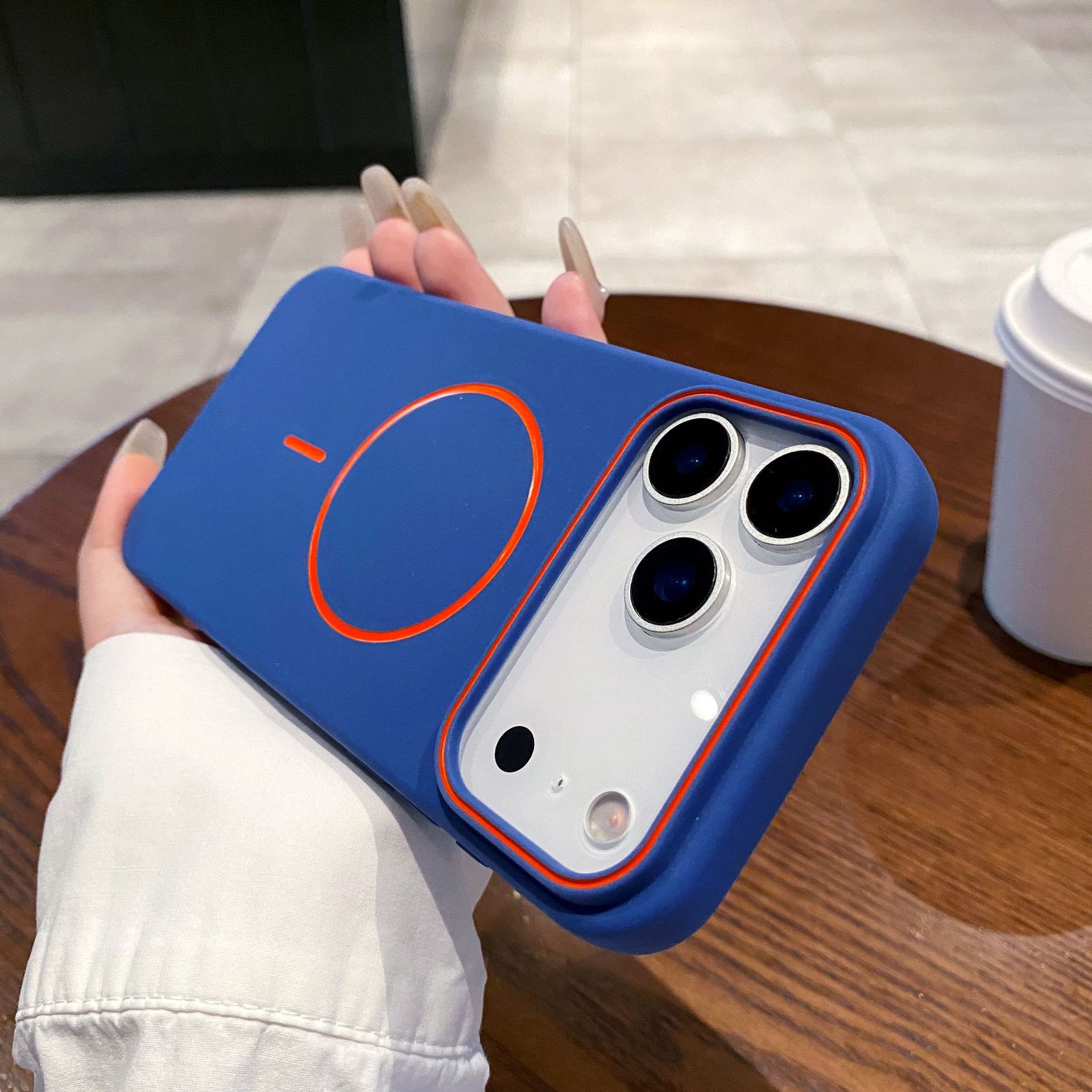 Matte Magnetic Silicone Case For Iphone 17 Pro Shockproof Cover_voghion.com