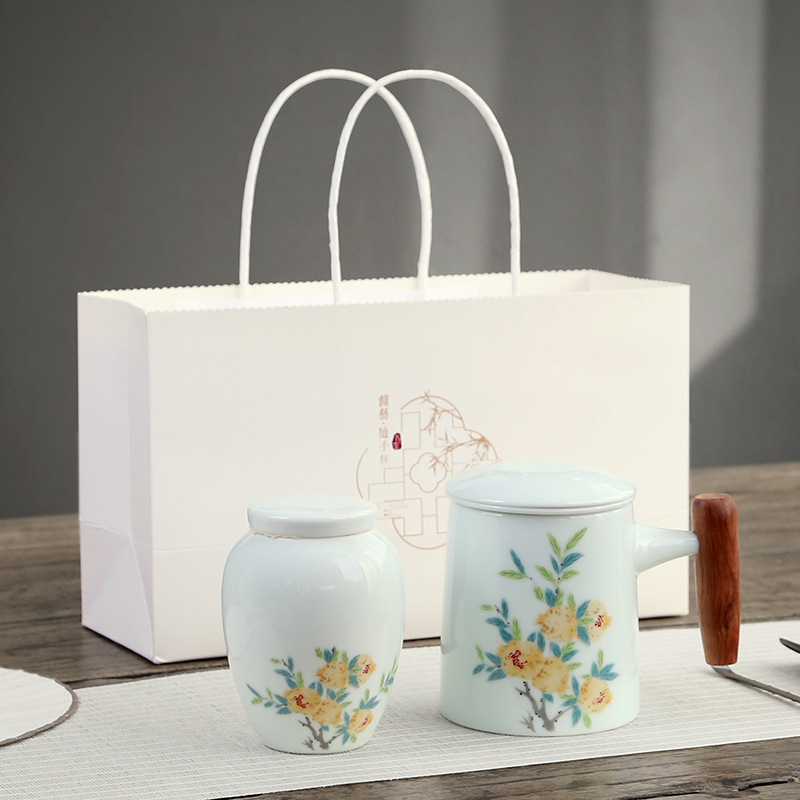 Ceramic Mug with Tea-Water Separation, Office Cup with Large Capacity, Lid and Filter for Brewing Tea, Business Gift