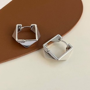 �䵭�L���s�p�ݸ߼��аٴ���ۚ��|�׺ζ��hŮ�W�t�͹Ŷ��Ʒ