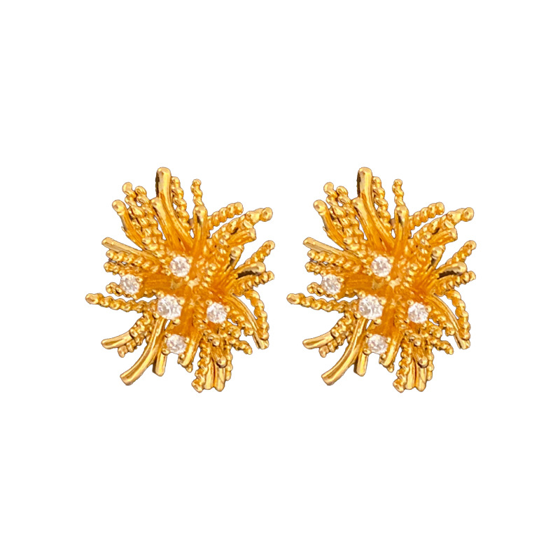 Pendientes de fuegos artificiales de circón de aguja de plata galvanoplastia de oro real Pendientes simples y exquisitos de súper hada Pendientes de temperamento femenino Lujo ligero y de alta gama