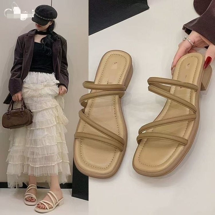 Dos sandalias francesas de noche para mujeres 2026 verano nuevo estilo coreano cinturón delgado hadas suaves zapatillas de talón grueso para usar