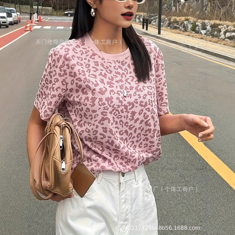 2025 Women's Fashionable Leopard Print Short-Sleeved T-Shirt Loose