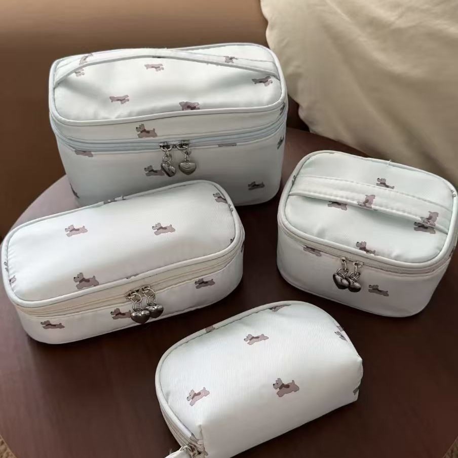 新款包包女小狗印花化妆包大容量户外旅行防水洗漱化妆品可收纳袋