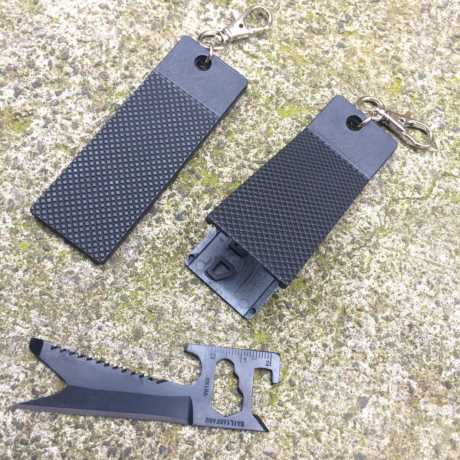 七合一军刀卡 7合1多功能便携卡片刀 户外野营应急小刀开瓶器刀卡