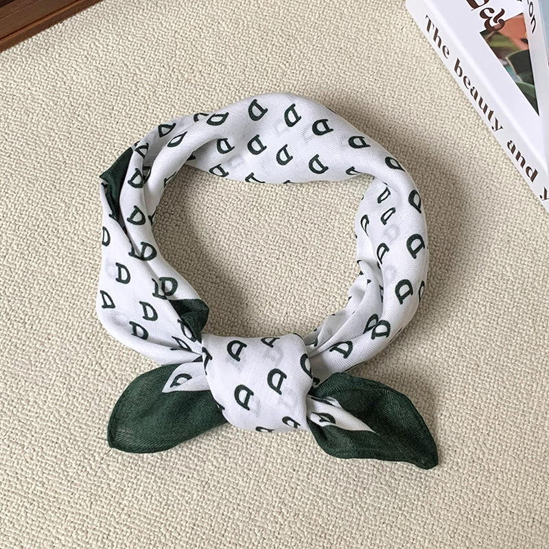 Bufandas de seda cuadrada alta sensación de 2025 nuevo estilo coreano pequeño bufandas de cuello bufandas de cuello bufandas de seda al por mayor