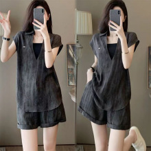 时尚套装女夏季气质显瘦轻熟薄款减龄设计感假两件无袖短裤两件套