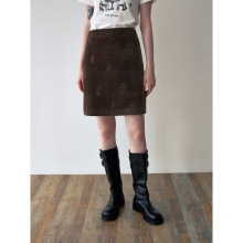 【玳禾】早春新款休闲高腰绣花绒面复古百搭直筒短款半身裙H60165