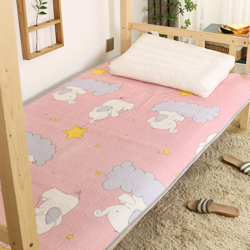 Silk foldable cartoon cooling mat for students, washable