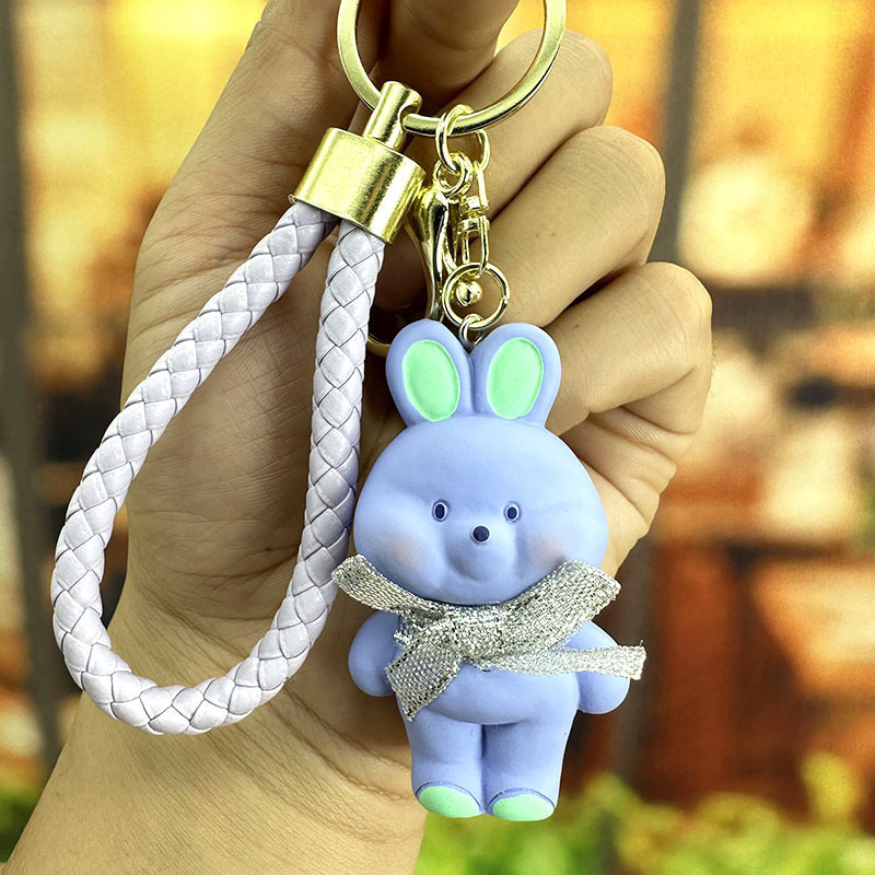 Nueva resina de lana oso llavero mujeres exquisito coche mochila colgante par moda bolsa colgante pequeño regalo