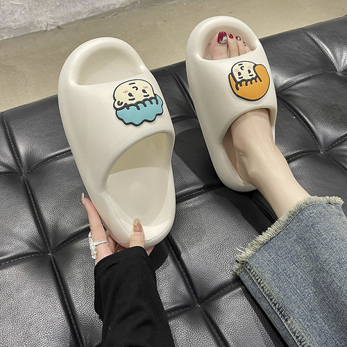 Thick-soled sandals and slippers for women to wear in summer,  new style, cartoon cute, indoor and home, non-slip soft bottoms