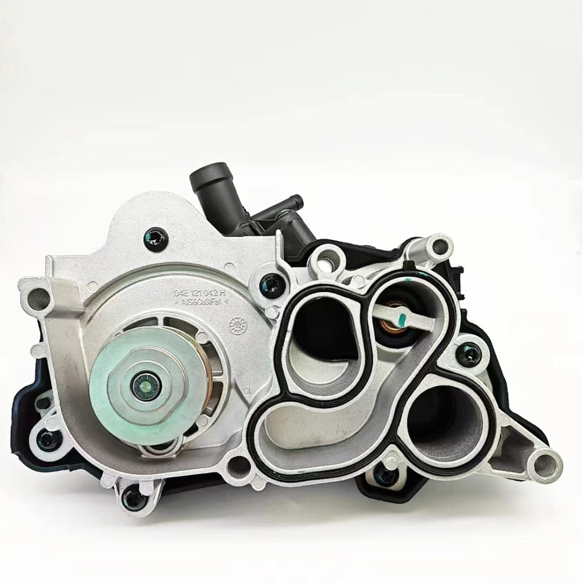 Direct from the manufacturer, suitable for Volkswagen New Santana and New Jetta with EA211 engine, 5-hole water pump 04E121600D