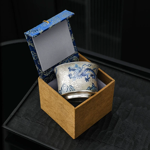 Gift box, style 2