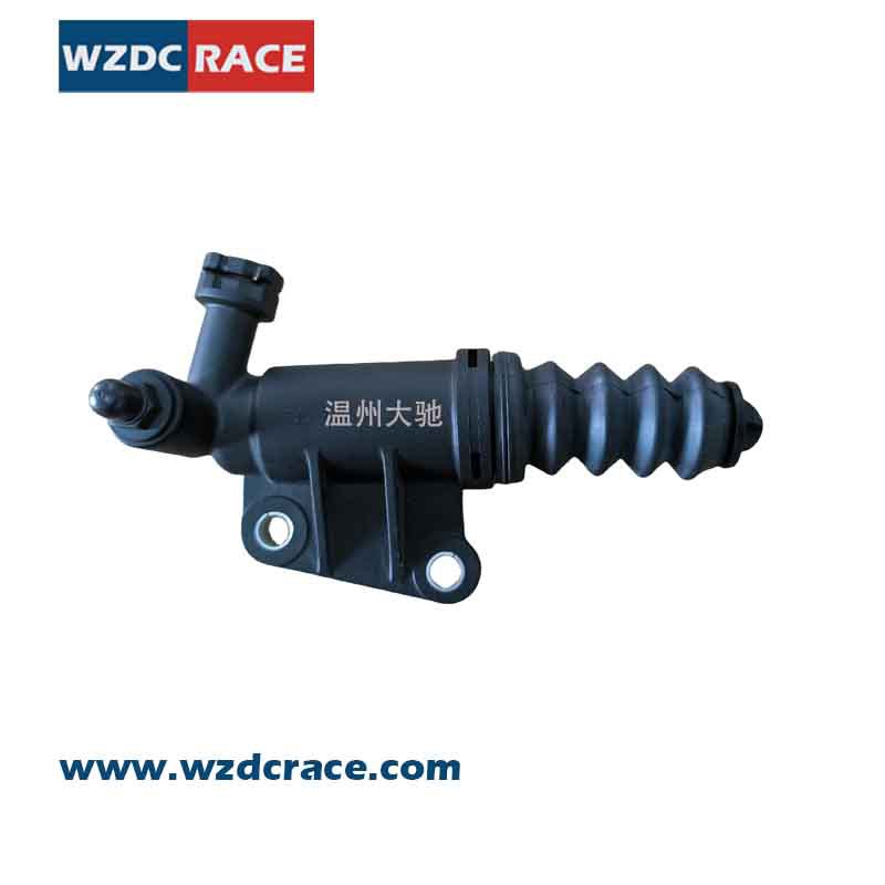 Embrague de plástico bomba de freno para SUZUKI SWIFT 23820-68L00 piezas de automóviles