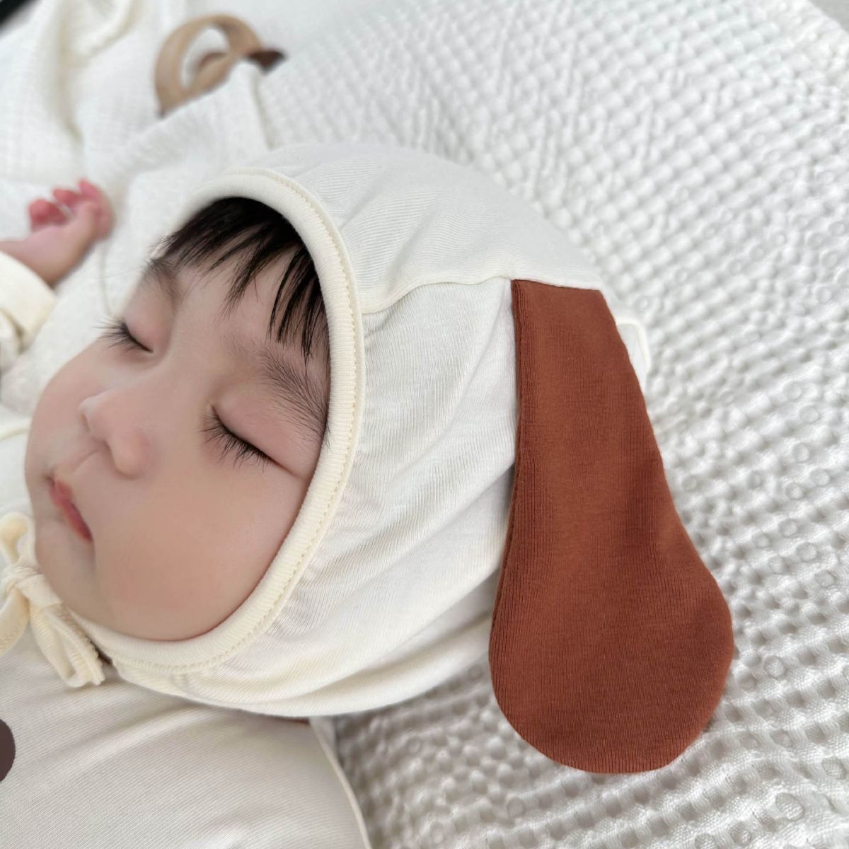 24 primavera estilo coreano bebé mono traje ins estilo cachorro impresión modelado mameluco bebé vaina con sombrero