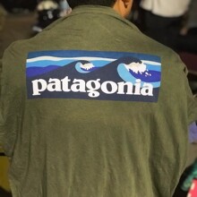 �羳���Q�������Ƹ��၆����ɽ�}Logoӡ����H�bT����Ů��