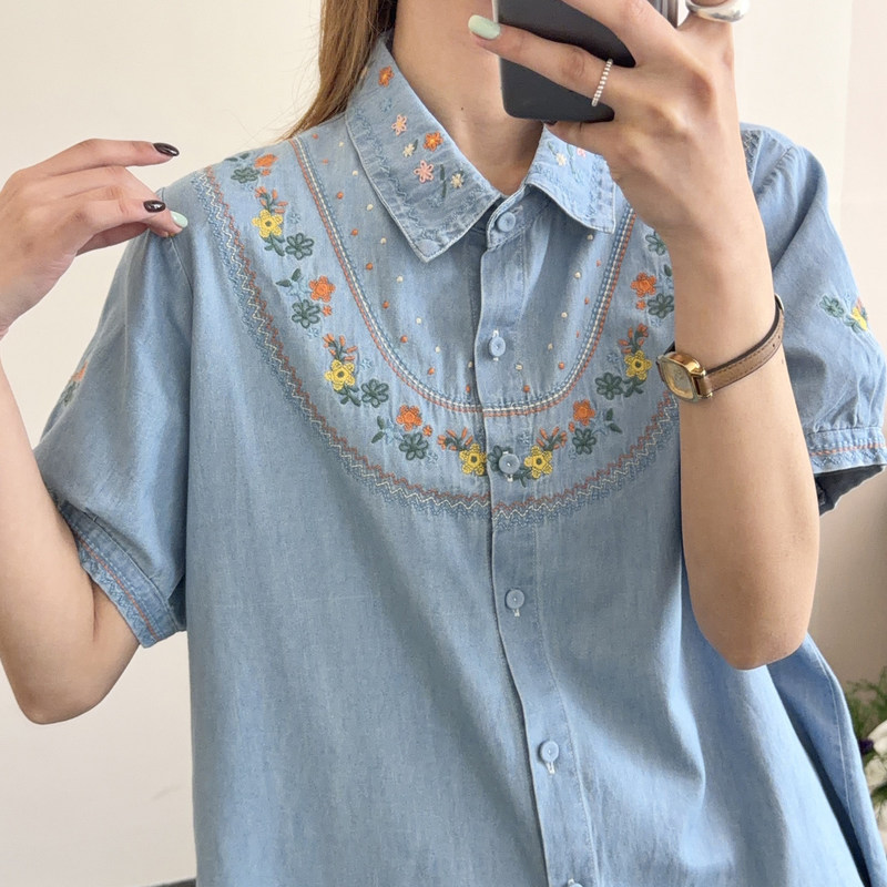 Factory direct shipment: Forest-style artistic embroidered short-sleeve denim shirt for women, summer wear, vintage high-end feel, floral embroidery, loose fit