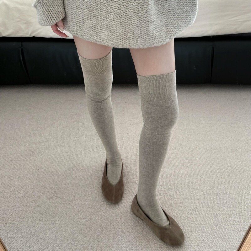 Autumn and Winter Korean Style Warm Long Over-The-Knee Socks for Women, Thickened Non-Slip Leg Warmers, Basic Versatile Solid Color Knee-High Socks