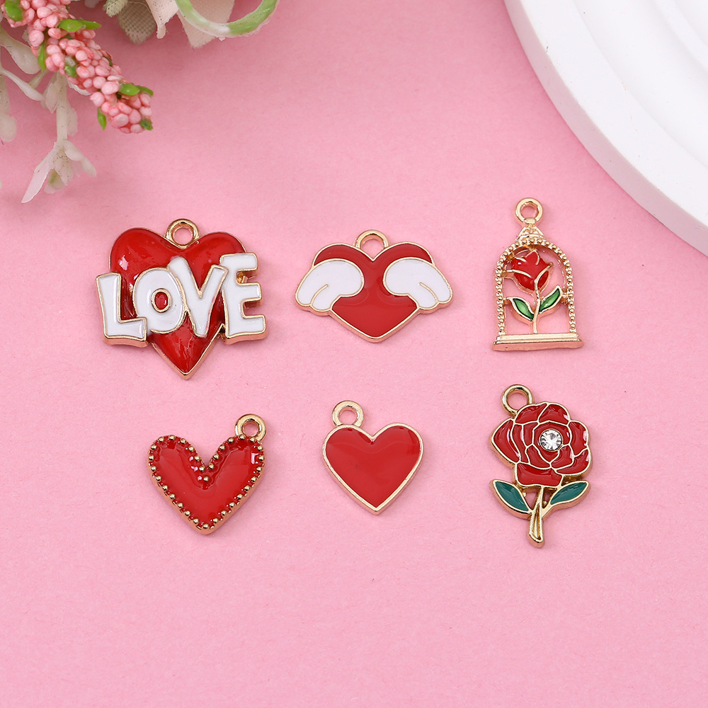热销情人节系列滴油小挂件个性甜美爱心字母挂件合金滴油吊坠挂件