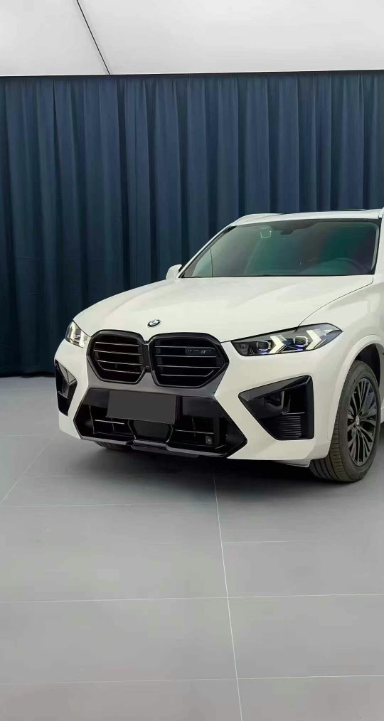 Suitable for Bmw X5 F15 Modification and Upgrade to 24-Model Bmw X5M-Tech X5M Body Kit, Front and Rear Bumpers