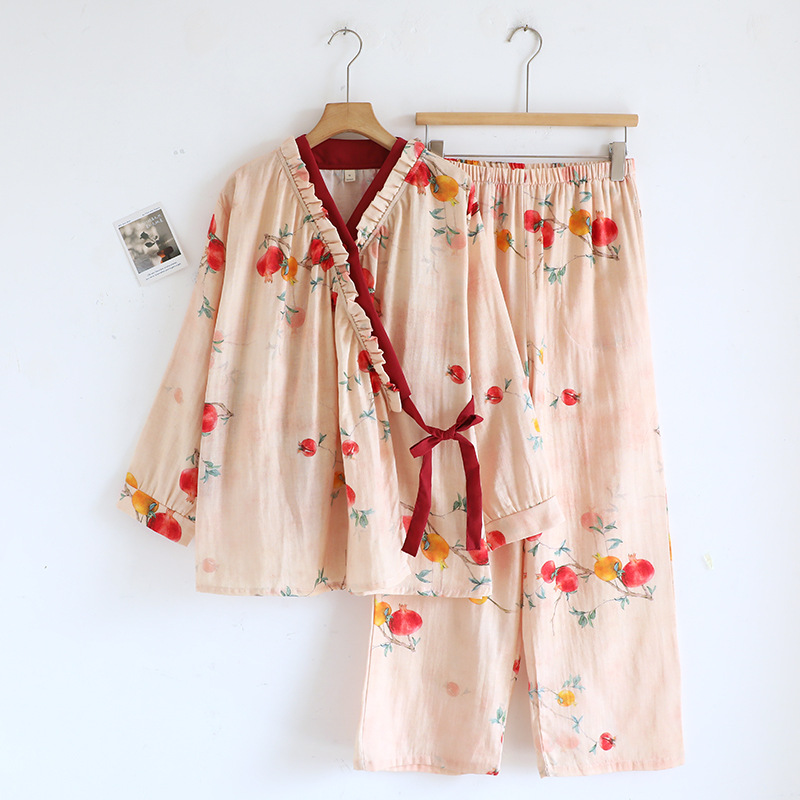 석류꽃 사선 라펠 슈트