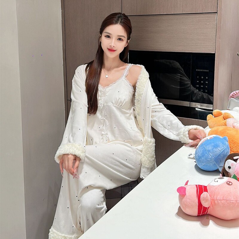 Autumn and Winter New Island Velvet Sexy Pure Lust Style Pajamas Women's Suspender Breast Pad Pants Long-Sleeved Home Clothes Three-Piece Set for Women Autumn and Winter New Island Velvet Sexy Pure Lust Style Pajamas Women's Suspender Breast Pad Pants Long-Sleeved Home Clothes Three-Piece Set for Women