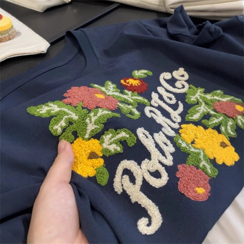 In Blue Women's Short-Sleeved 230g High-Weight Floral Embroidered Towel Short-Sleeved T-Shirt Half-Sleeve In Blue Women's Short-Sleeved 230g High-Weight Floral Embroidered Towel Short-Sleeved T-Shirt Half-Sleeve