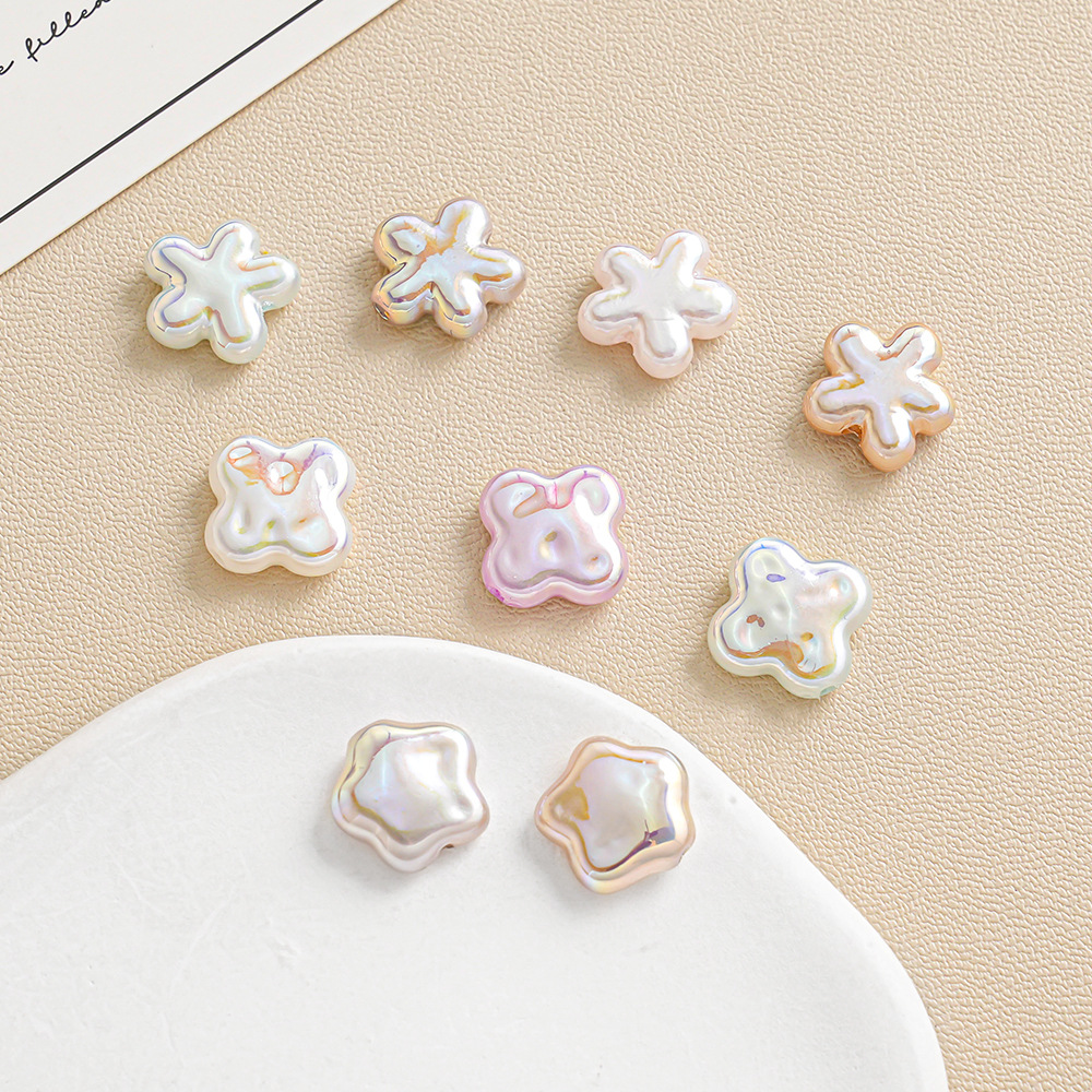 30 ABS Barroco Alien Clover Star Flor con cuentas Pulsera de bricolaje Accesorios de joyería Lote suelto