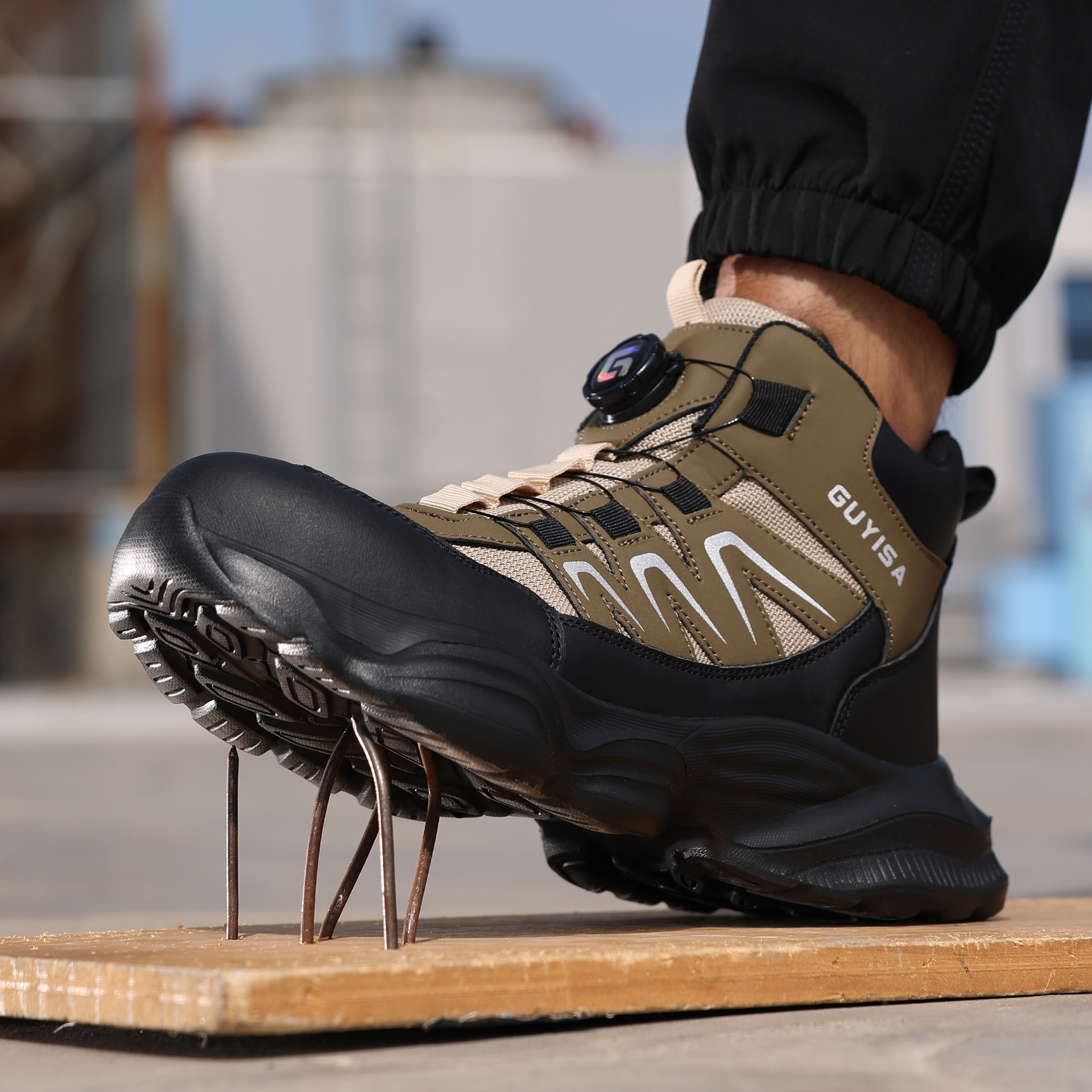 Zapatos de protección laboral nuevos zapatos de hombre, botón giratorio de cilindro alto, zapatos de trabajo cómodos, zapatos de seguridad resistentes al aceite, zapatos resistentes al desgaste.