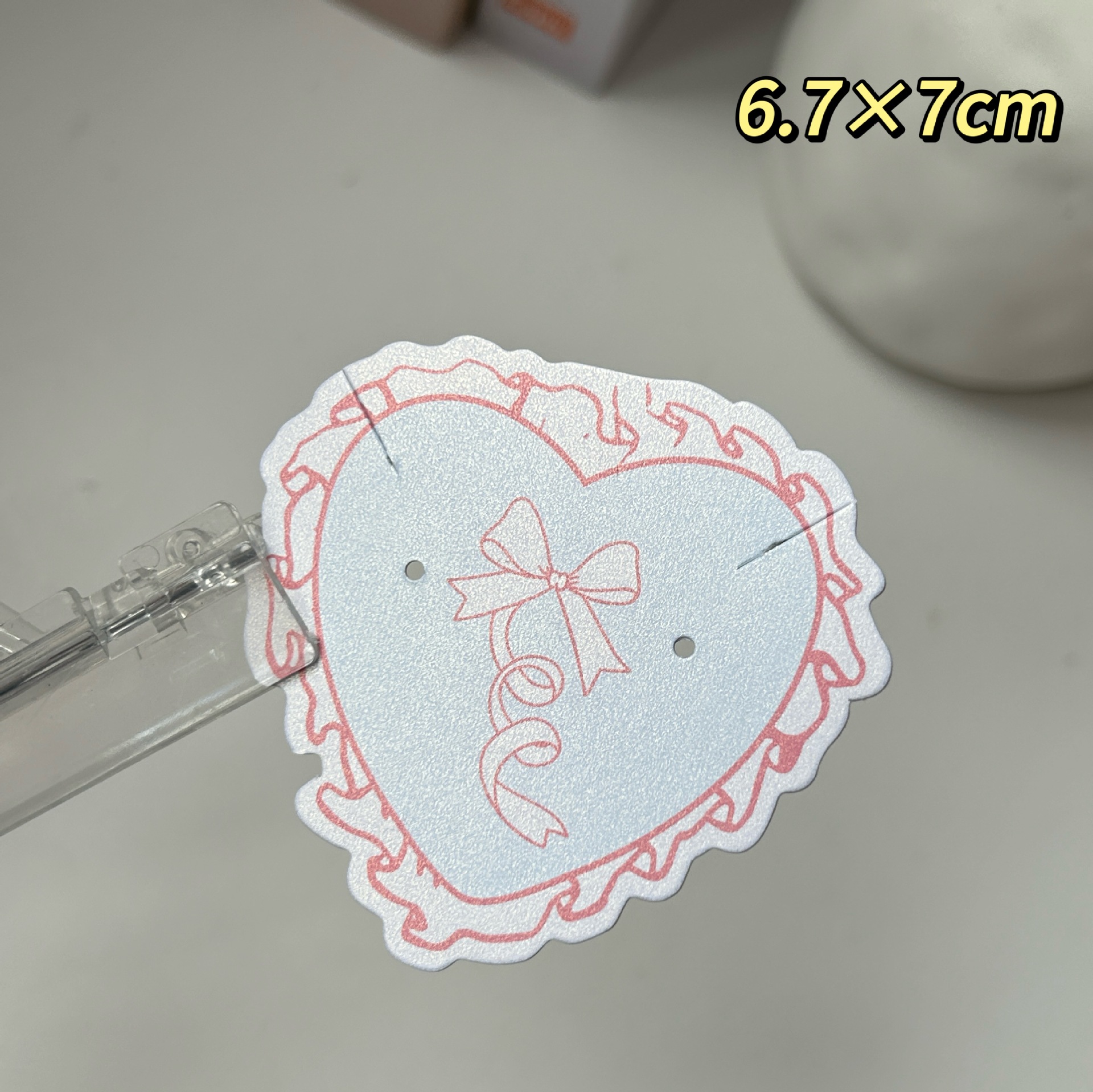 Pearlescent love lace 6.7x7cm; spot jewelry card