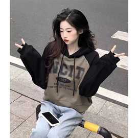 美式学院风撞色拼接字母印花短款连帽卫衣女春秋薄款宽松休闲上衣