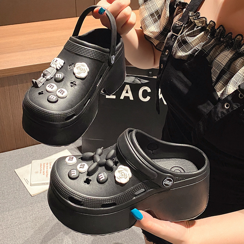 卸売りの新型の厚い底の穴の靴の女性の滑り止めの砂浜は高くなります。|undefined