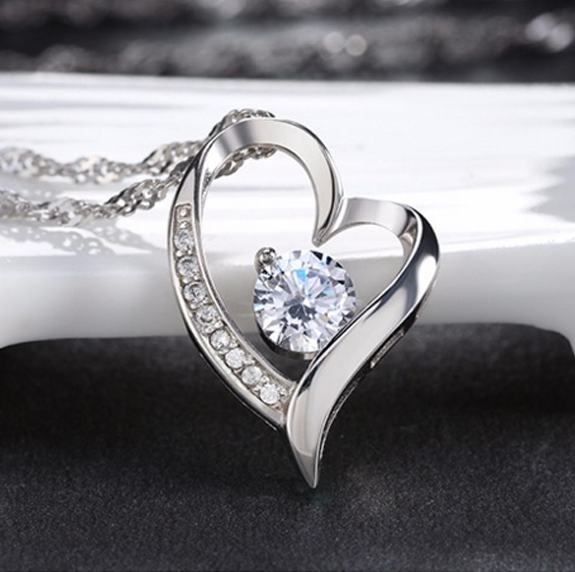 S925�������ε�׹�����Լ����������԰�����������׹����Ů